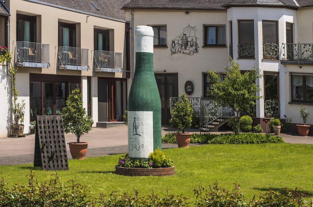 Gaestehaus Und Weingut Bernd Frieden Nittel Kamer foto