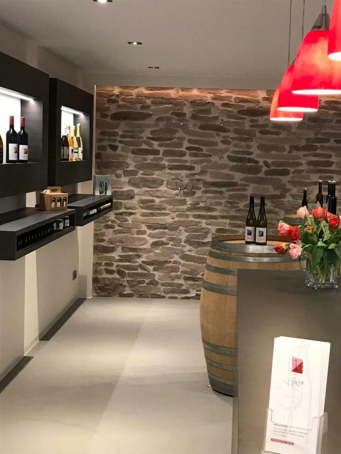 Gaestehaus Und Weingut Bernd Frieden Nittel Buitenkant foto